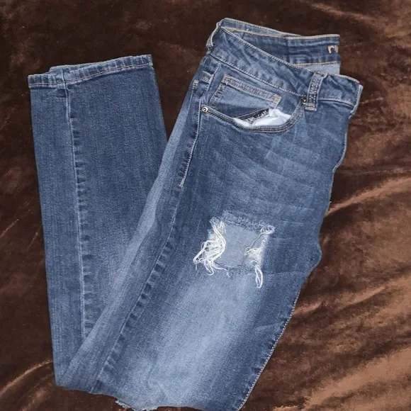 Three Pair of men’s skinny jeans, all 32-32